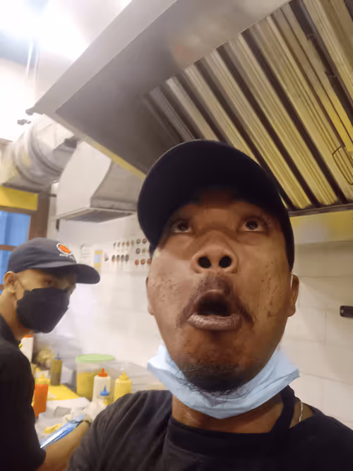 Item #49401341996632574167646512428644119838020761759405055572316941043662208368641 Media