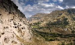 Vardzia Caves
