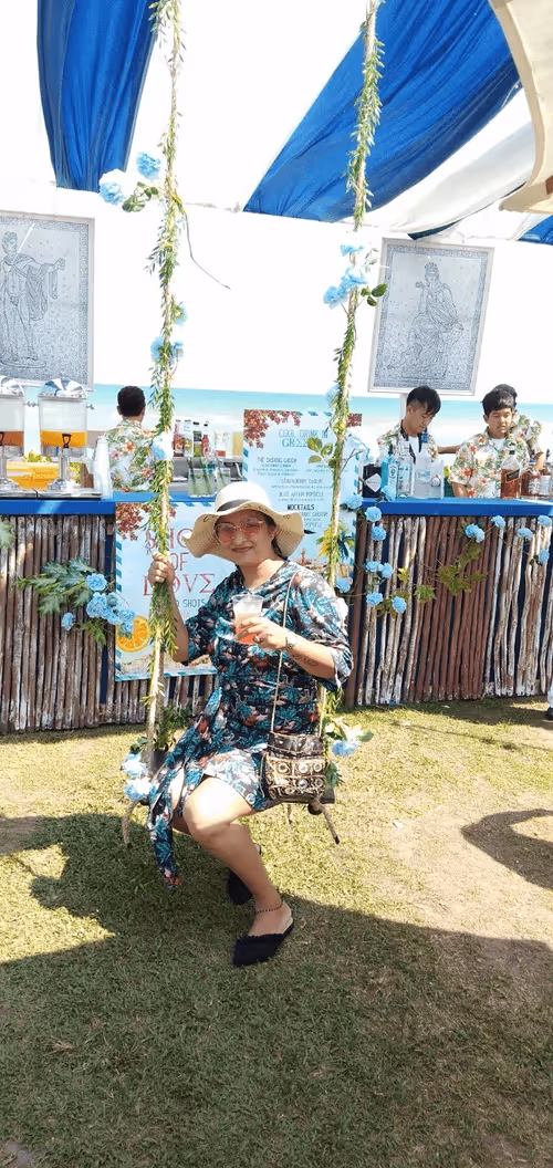 Item #82079789406808930723871381159516340565078065539065038803576330494789245992961 Media