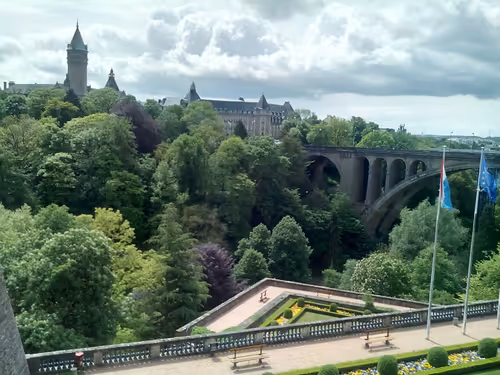 Item #7967281033894542222055828877453032867342209807388350993583448499235846094849 Media