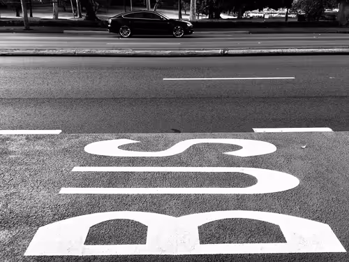 Item #74817359076642782556585350322471739713426593632609016310354114345502630739969 Media