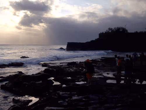 Item #37516064537770035680052873239536524565537974691545947122126397573699211362305 Media