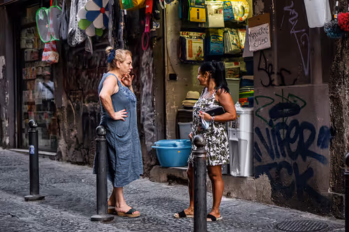 Item #24903874531350115991913359074638014120394763804843076394666794961042149474305 Media