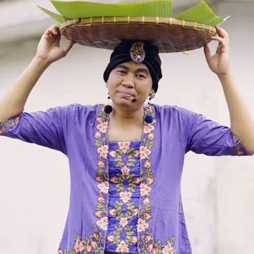 Item #65355848525352868398509282793089230237805041780595649946072565974876869885953 Media