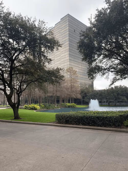 Item #46474343060058535355381527838312940422701087141877621197918140002120585183233 Media