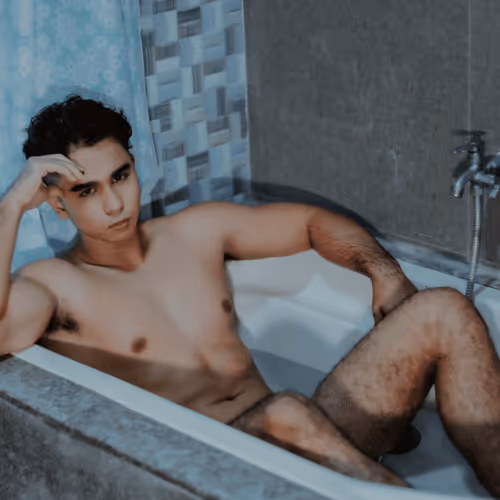 Item #41608778857690482487411606107507343250395388084249972998387532159049879519233 Media