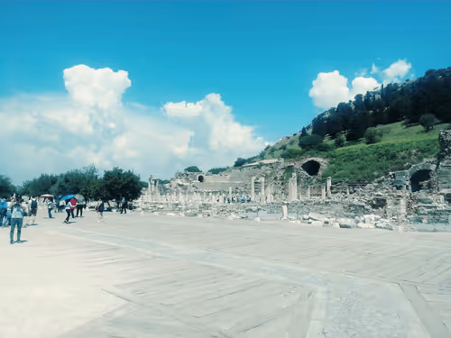 Item #62047745387527042247084201228282666803326120375556222532536150510607586557953 Media