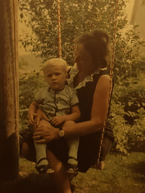 Item #99229842247812193492092246635526113316383887000586294441888985016247420715009 Media