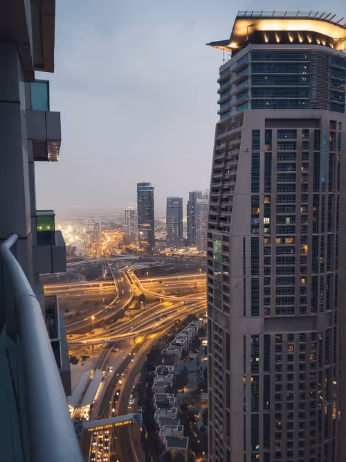 Item #112667008341302243302689137385956133130618064470449479276921417600778790502401 Media