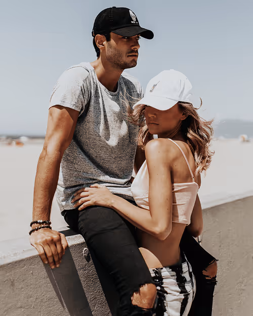 Item #76265303234218797531395326780060407197600721664743999430449730653749786968065 Media