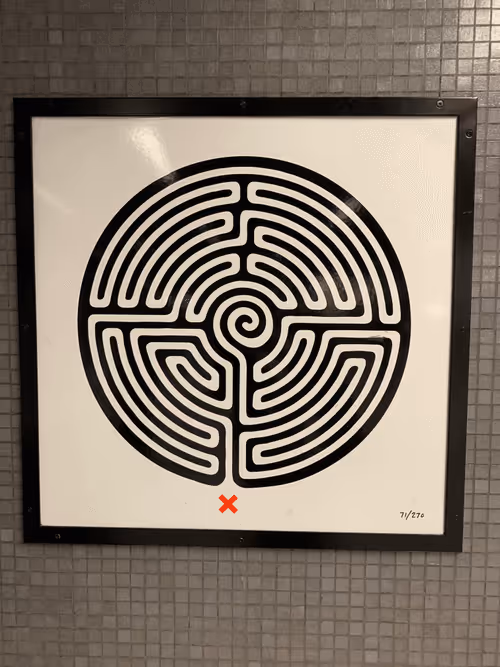 Item #4150753806870683774052548455547789890549256746747224210867065746032777235717 Media