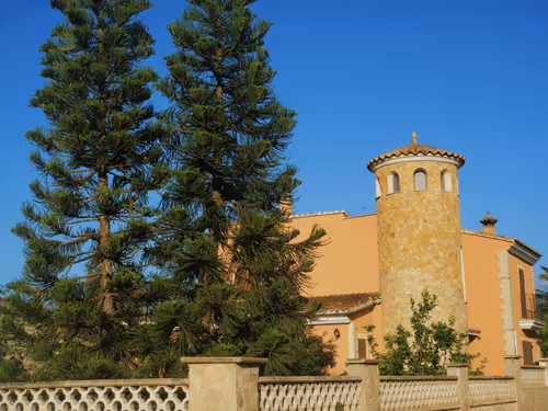 Item #47740723628740992811774374688397150768592318939959493340400451377087803031553 Media