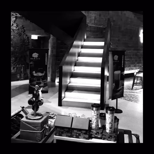 Item #78926493058180902224951420418338520494143290950102848006872373410037413969921 Media