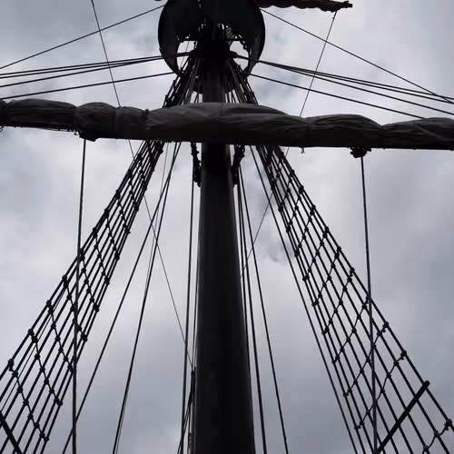 Item #47344123980109973813634142770242239438764360713225161879961011995649599602689 Media