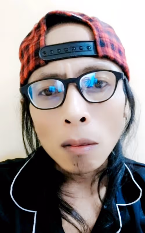 Item #45825074566610054852951719323425966837500597391979170852378125332918264922113 Media