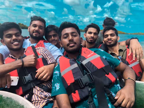 Item #66194376670199277119370017754426809254156015012110704978842371804493380583425 Media