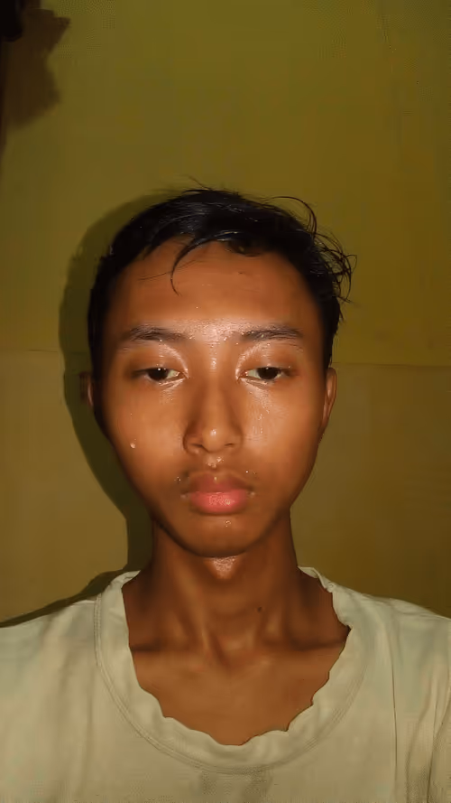 Item #87692806388564331063099796863830173935852038010531001038640445287748652236801 Media