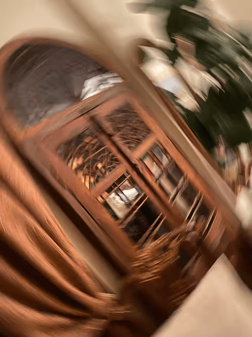 Item #62402000334580523921237358418718502457721815832787791947048085415742876418049 Media