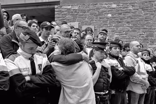 Item #61601413983432262200822046408210296549184035160504594584973518373254942687242 Media