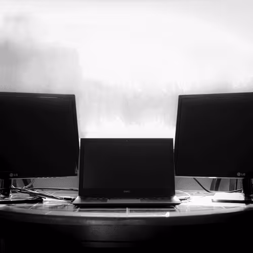 Item #108306877800807607984696183455629240131551285879430987987439970698538271113217 Media