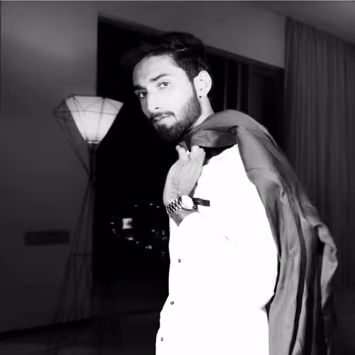 Item #82135026643614609177735226533477988595250870104536901388298074847975605010433 Media