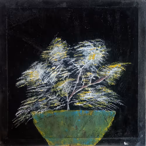 Item #32212763267067375089327328644005499842131077194684136533036783033784475844609 Media