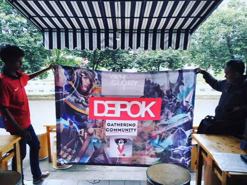 Item #43041745947340501395762136135645569351420757841075512759923267245802505895946 Media