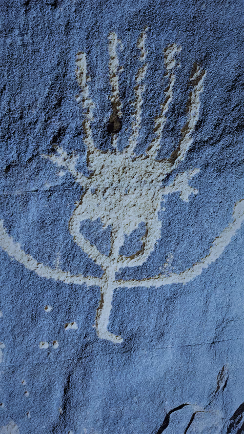 Item #50578502920293870732718629645812667217328975565129030789366414081235227770881 Media