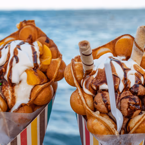 Item #18947357463558083308743301085332703717298258712978794536174415208784051830785 Media