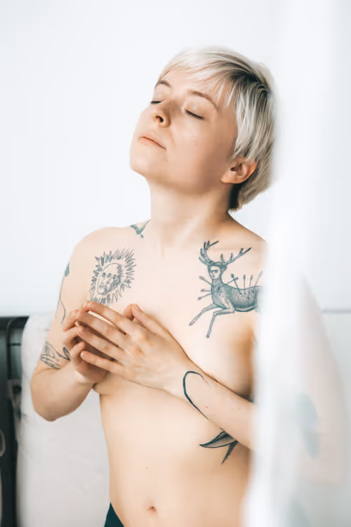 Item #76110080797063847900013459866181544009471731080577836334971526798496279560202 Media