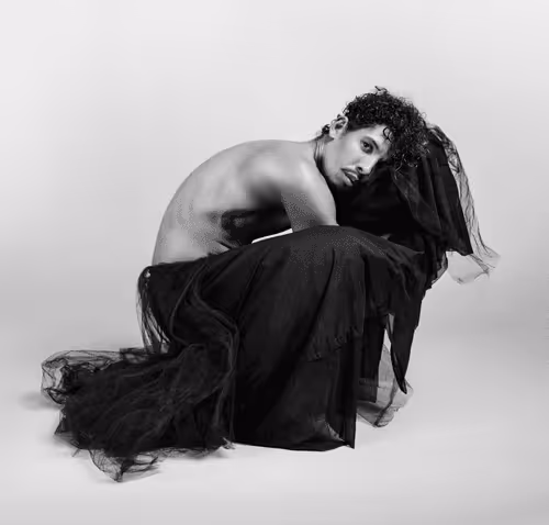 Item #83474408150443161227419273742814860452888408872523415106862383518607420162049 Media