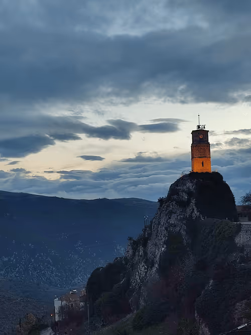 Item #7379897792224650778515038277898671210124643845639477696786181506913357791233 Media