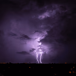 "Twins" | Series - Lightning