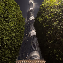 Skyscraper_Dubai_Massive_Architecture