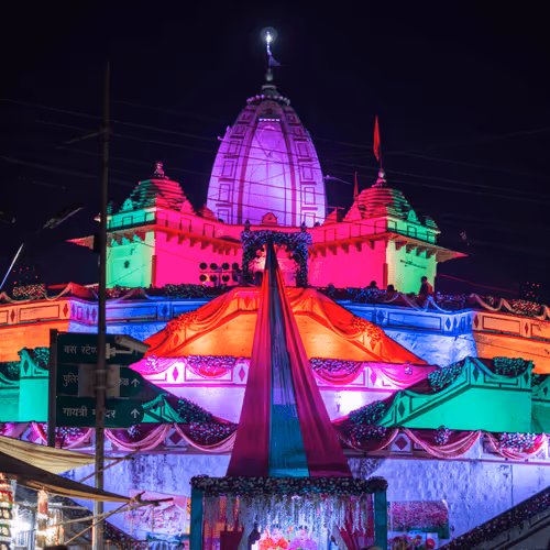 Item #39642702182760733779076736893142354340021633392170204061004215598291487817729 Media