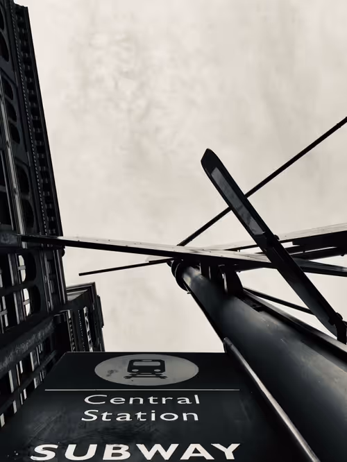 Item #74817359076642782556585350322471739713426593632609016310354114346602142367745 Media