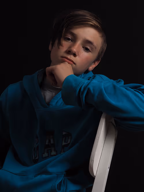 Item #35845677255303316115834795441160477142545138675054671014055746012902137528321 Media