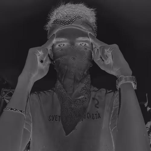 Item #46040828420268280894490084636142413998370387771757851018912622266737588436993 Media