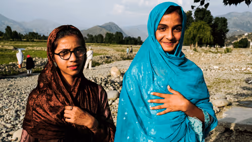 Item #801979788320540129322777538039369849814294169929945991077958238988115378186 Media