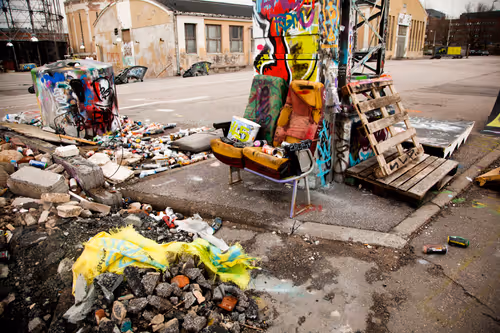 Item #12410577085583635741847651053181208342609125987671627115778380791002089652225 Media