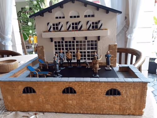 Item #22240102544032625721332846000205249310451896746768793498177319608513722318849 Media