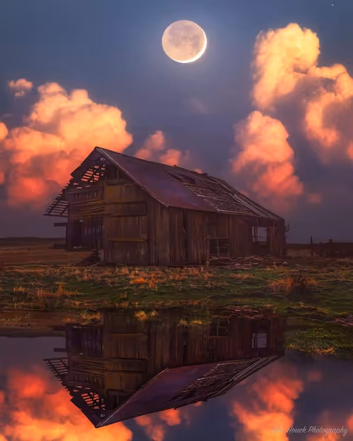 Item #83462484926125179177933876272722647181473475967863052278931111129538352906241 Media