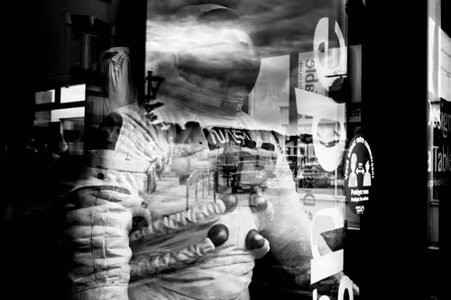 Item #73754067670666287486777451025371723803701293216623981117739972857485330481153 Media