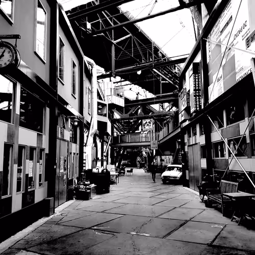 Item #27222794857227592339641351190780716195389406473465270606523676069730770223105 Media