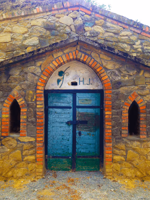 Item #23186007729053203064202564950252010176441349976529161374651306480613160124417 Media