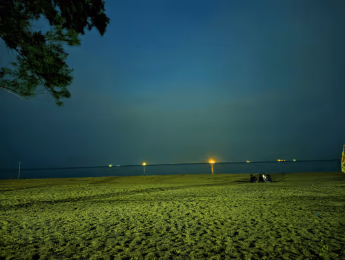 Item #106697759885429476252682213446529431491748845254432943704338818244320098779137 Media