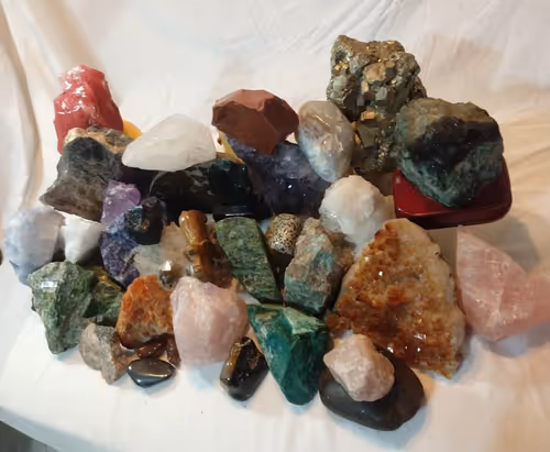 Item #26409782478920172212075597278062749897568846616851332060012248150814916345857 Media