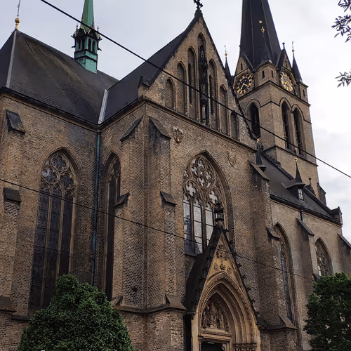 Item #96204562423592290746607308540151786971420842414918057487439675832109929332737 Media