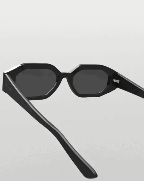 Item #11881996803311537579056272652714450710706688112760560449315747635783238942721 Media