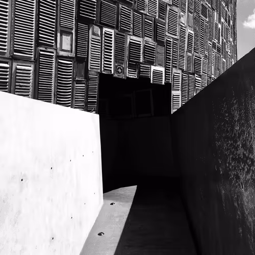 Item #78926493058180902224951420418338520494143290950102848006872373422132041875457 Media